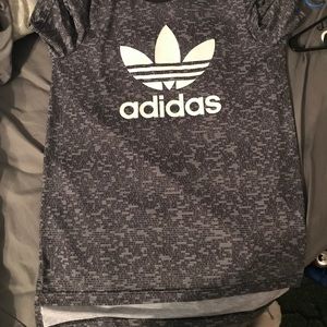 Adidas t shirt